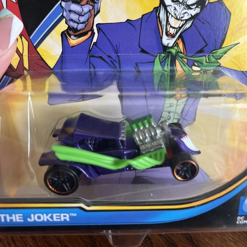 Hot Wheels Batman THE JOKER Car 2012 New